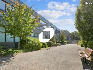 Local d'activité 1 484 m²