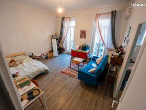 Beau T2 meublé – Rue Paradis  13008 Marseille