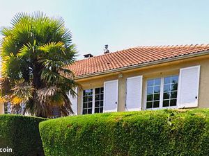 Maison entièrement rénovée avec studio indépendant et piscine