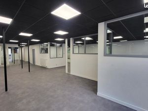 Local d'activité 800 m²
