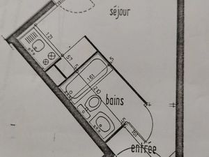 Studio 1 pièce 19 m²
