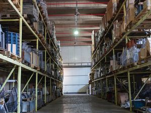 Local d'activité 163 m²