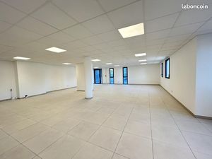 Local commercial 125 m²