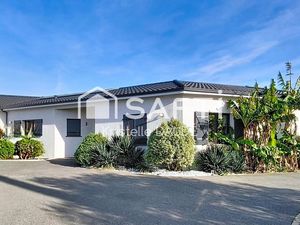 Villa 8 pièces 244 m²