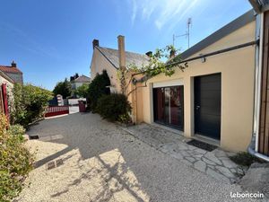 Maison 120m2  4ch  Bourg sous la Roche