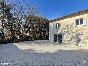 Maison rénovée 127 m² – 4 chambres – Centre de Bouloc – Jardin