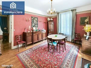 Appartement 6 pièces 145 m²