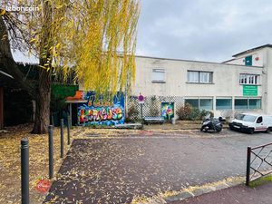Boutique 320 m² ABLON SUR SEINE