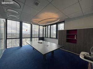 Bureaux 364 m²