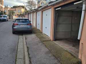 Location de box de 15m2 Idéal pour les pros
