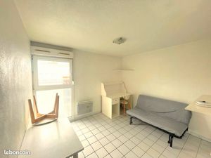 Studio meublé proche Université  Palais des Sports  Campus