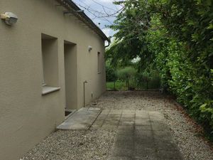 Maison d'habitation de 90m2  en parfait etat  au calme a une demie heure de bordeaux rive 