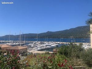 Appartement T2 en Rez-de-Chaussée avec Vue sur le Port et le Golfe du Valinco
