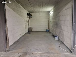 Location garage rue Condorcet