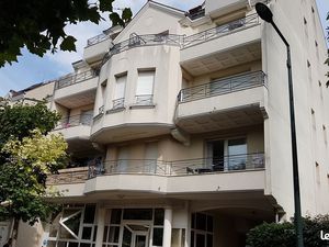 Studio 20 6m² - Centre ville - 4 mn gare RER A / SNCF (Saint Lazare)