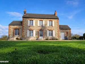 Maison et hangar sur 2.3ha