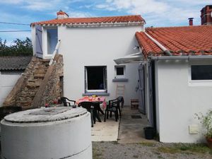 Maison port saint pere