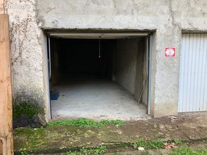 Garage / Box 3 m20 X 10 m / ht 2 m 35 / 32 m² / 75 m cubes Centre Ville