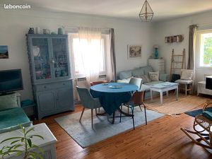 Grand T2 dans villa remarquable