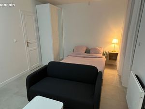 Studio propre et fonctionnel proche de la Défense