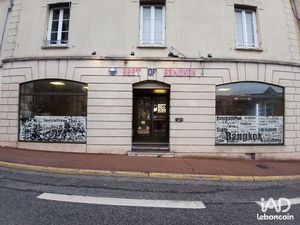 Murs commerciaux 100 m² MELUN