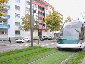 Appartement 2 pièces 48m2  proche place de l'Etoile/tram + place de parking