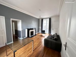 Appartement T3 86 m2 à louer dans l'hyper centre de Nantes