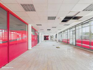 Local commercial 410 m²