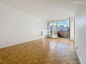 Studio 1 pièce 33 m²