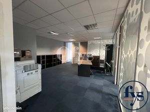 Bureaux 90 m²