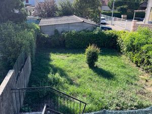 T4 avec jardin et terrasse