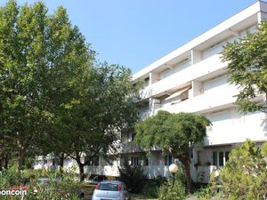 A vendre t2 traversant renove sans honoraires / quartier roseraie- jolimont