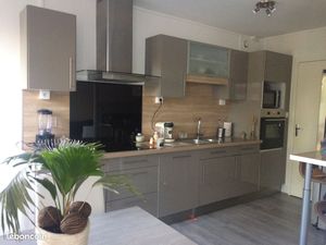 T 2 place jean de mauroy idéalement situé