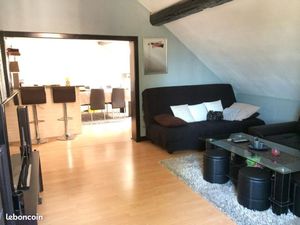 T2 Bis de 54m2 avec garage individuel de 13m2 et place de parking privative