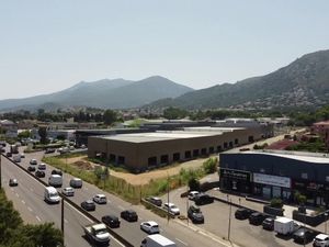 Superbe local commercial à Biguglia