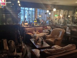 Grande propriété artisanale sur 3 niveaux 400 m2