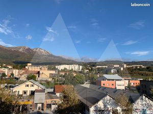 Charmant studio de 23 14 m² avec garage