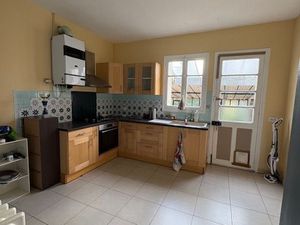 Vente Maison de ville 2 chambres + grand garage + jardin