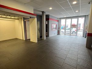 LOCAL COMMERCIAL 271 m² À LOUER – St Jean de Luz – Direct Proprietaire