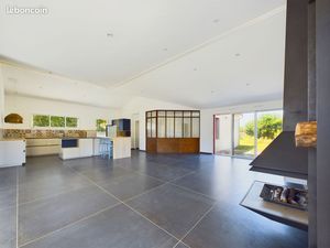 Maison d’exception de 205 m² – Plain-pied contemporain (2021) – Chauray