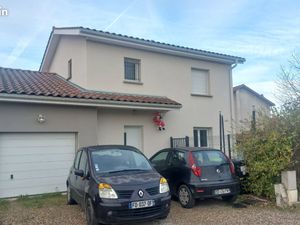 Maison de ville récente 4 chambres – 107m² habitables + garage et jardin