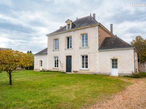 Maison ancienne rénovée avec jardin à la campagne