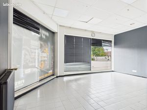 Local 55 m² Sainte-Savine