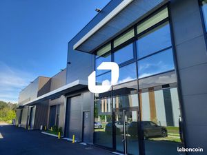 Local d'activité 1 848 m²