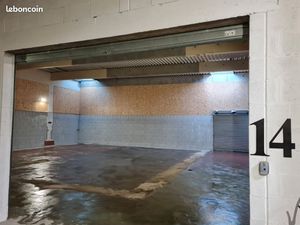 Local d'activité ou de stockage 200 m2