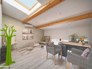 Bureau à usage professionnel de 18 2 m2 - 700 (HT) charges comprises situé à Grasse Sud