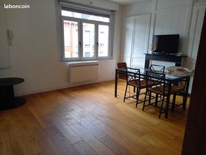 T3 + pièce sous comble