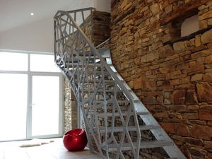 Maison de bourg T3 – 81 m² – Jardin & stationnement – La Dominelais (35390)