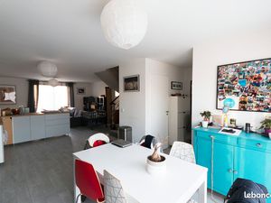 Rare à la location – Maison contemporaine de 150 m² avec double accès indépendant – Charen