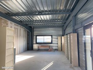 Grand local à aménager 115m carré